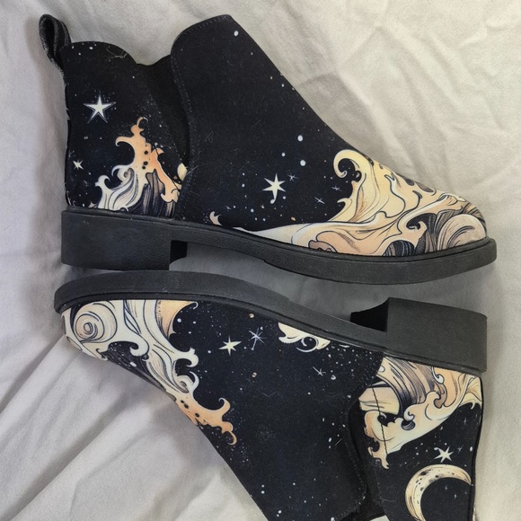 Rogue and Wolf (The New Dark) - Picture 3 of 9